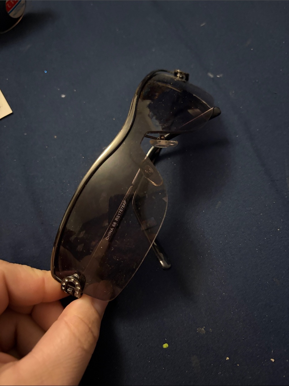 G by Guess women’s Black Rimless Sunglasses with Smoke Lenses